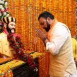 भारतीय स्वतंत्रता संग्राम के महानायक बाबू वीर कुँवर सिंह के विजय दिवस पर मुख्यमंत्री ने माल्यार्पण कर दी अपनी श्रद्धांजलि