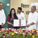 माननीय उप मुख्यमंत्री (जल संसाधन विभाग) श्री विजय कुमार चौधरी ने 15 अभियर्थियों को सौंपे नियुक्ति पत्र, कहा – अब आप विभाग का अभिन्न अंग, पूरी ईमानदारी, निष्ठा और समर्पण के साथ अपने दायित्वों का निर्वहन करें