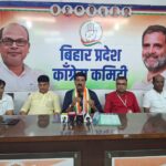 पूर्व डीजीपी करुणा सागर और प्रवक्ता असित नाथ तिवारी का आरोप- भाजपा हमलावरों पर FIR नहीं, उल्टे कांग्रेस नेताओं को बनाया गया अभियुक्त