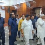 संसद की कार्यवाही में सहभागिता के उपरांत जंतर-मंतर स्थित जद(यू0) के केंद्रीय कार्यालय पहुंचे नीतीश कुमार