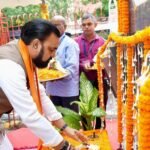 पूर्व मुख्यमंत्री स्व० दारोगा प्रसाद राय की जयंती पर मुख्यमंत्री ने उन्हें नमन किया