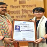 कम उम्र में साहित्य के क्षेत्र में आदर्श की उपलब्धियां प्रेरणादायक : शिक्षा मंत्री