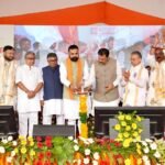 मिलर हाई स्कूल मैदान में ‘विकसित भारत संकल्प सभा एवं ‘सेवा ज्योति यात्रा’ का शुभारंभ। मुख्यमंत्री सम्राट चौधरी ने मशाल प्रज्वलित कर ‘सेवा ज्योति यात्रा’ को रवाना किया
